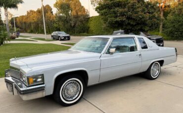 Cadillac-coupe-deville-1979-grey