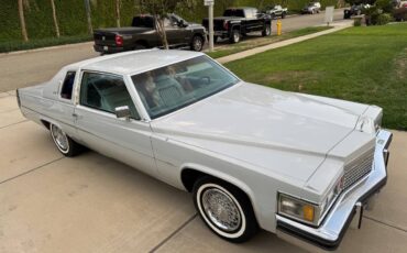 Cadillac-coupe-deville-1979-grey-7