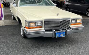 Cadillac-coupe-deville-1981-yellow