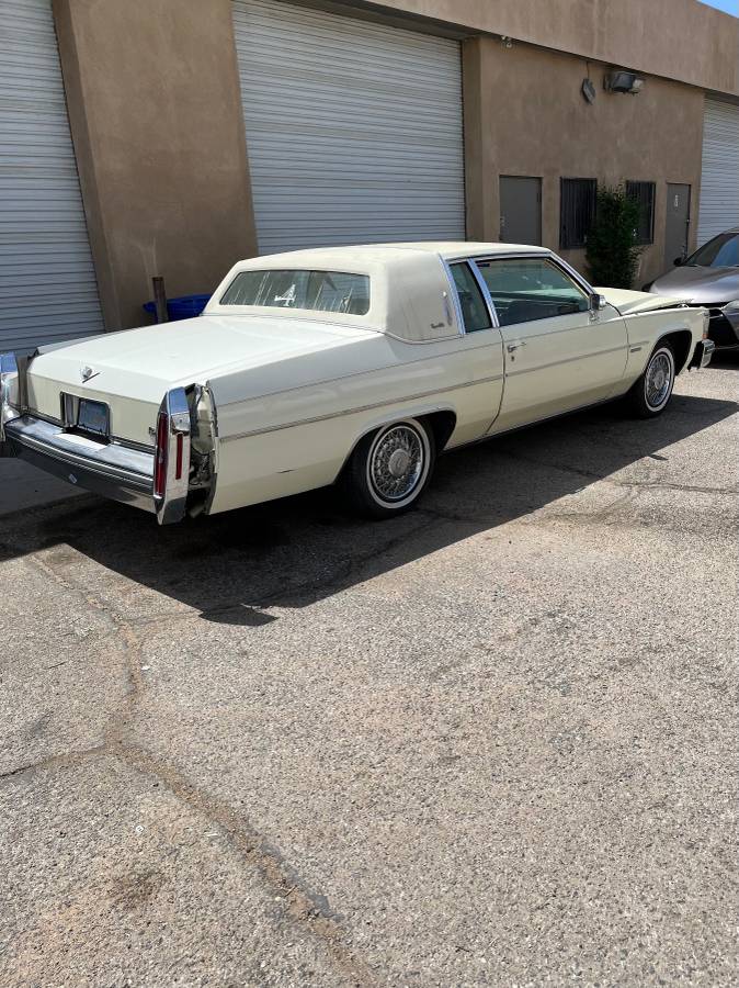 Cadillac-coupe-deville-1981-yellow-6