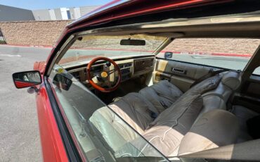 Cadillac-coupe-deville-1983-8