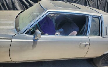 Cadillac-coupe-deville-1983-silver