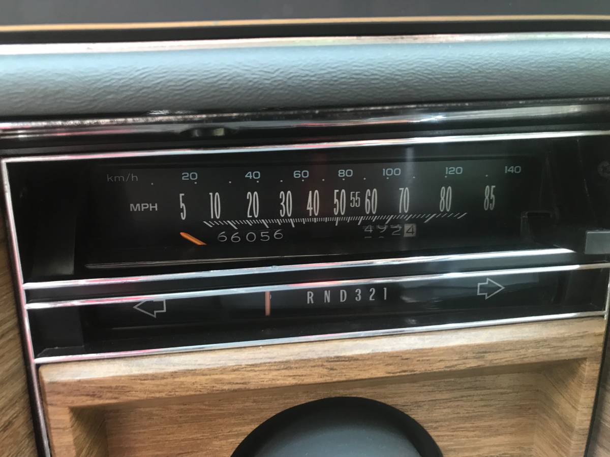 Cadillac-coupe-deville-1984-13