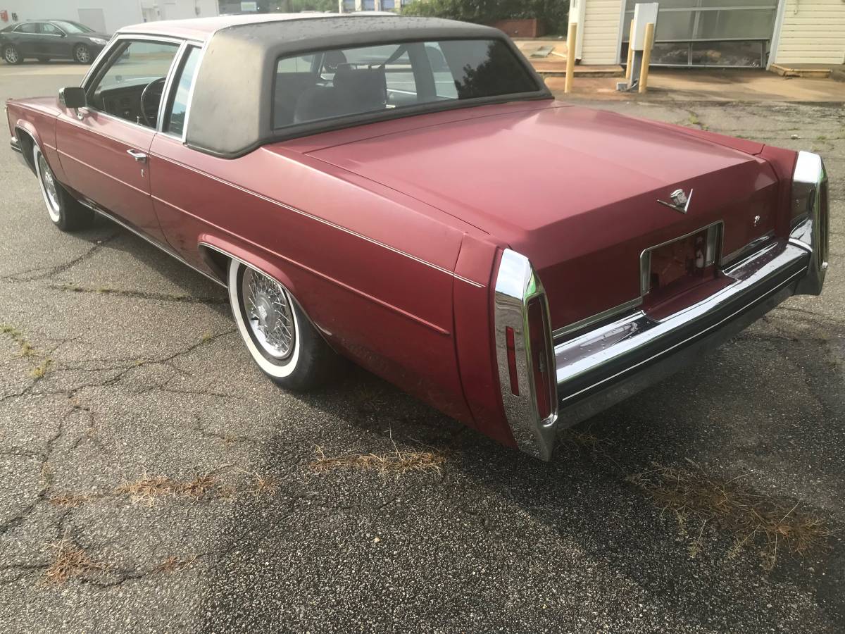 Cadillac-coupe-deville-1984-5