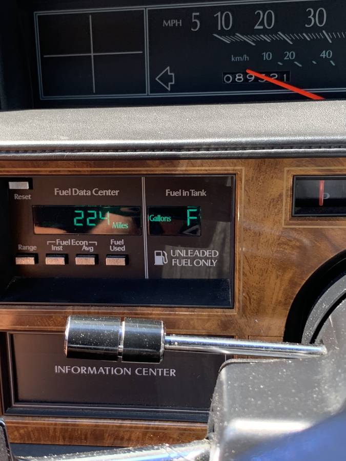 Cadillac-coupe-deville-1985-black-14