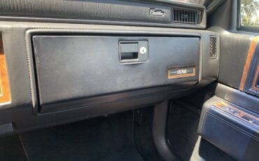 Cadillac-coupe-deville-1985-black-15