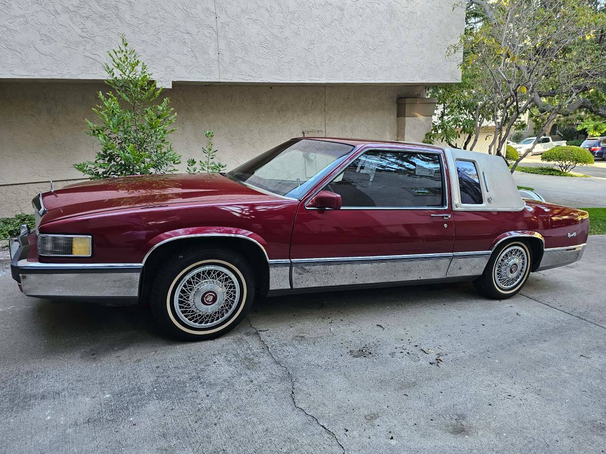 Cadillac-coupe-deville-1989-red-1