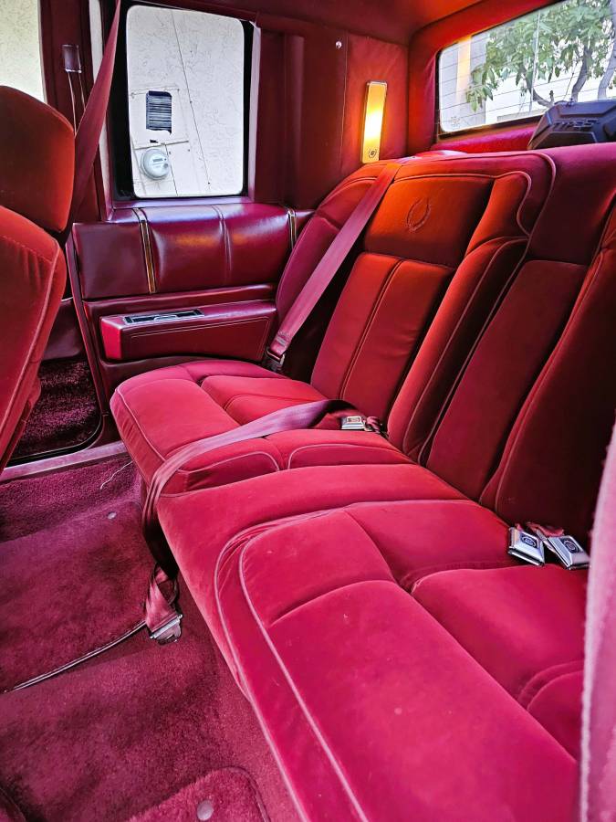 Cadillac-coupe-deville-1989-red-14