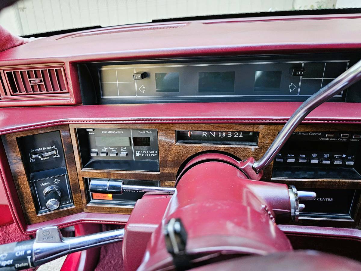 Cadillac-coupe-deville-1989-red-19