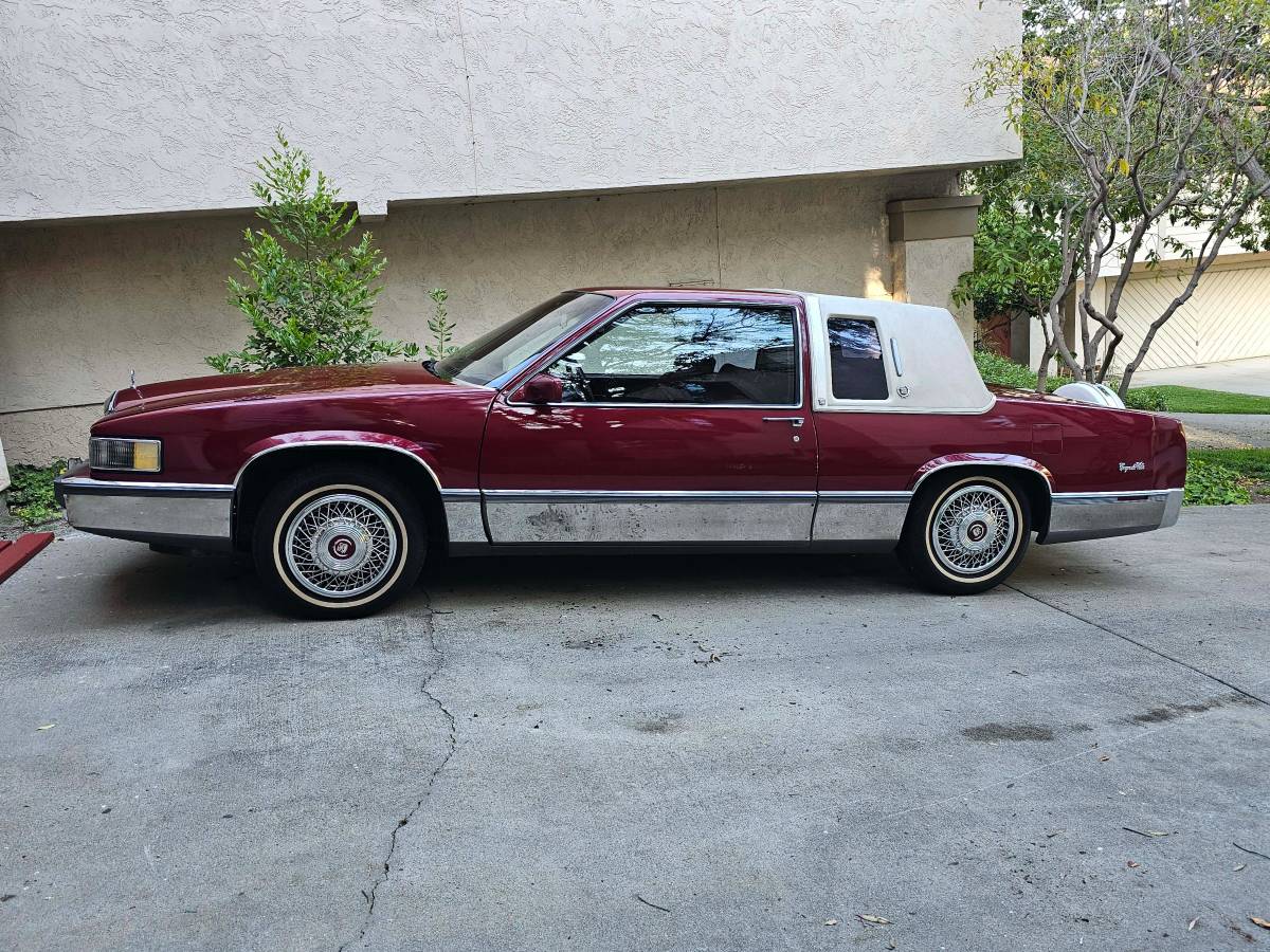 Cadillac-coupe-deville-1989-red-2