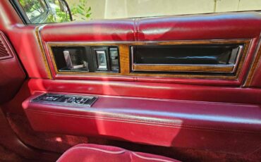 Cadillac-coupe-deville-1989-red-20