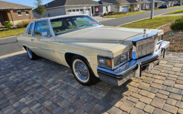 Cadillac-coupe-deville-delegence-1979-yellow-2