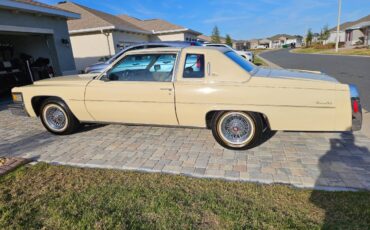 Cadillac-coupe-deville-delegence-1979-yellow-3