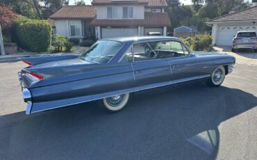 Cadillac-deville-1961-blue-13