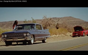 Cadillac-deville-1961-blue-21