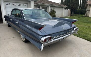 Cadillac-deville-1961-blue-4