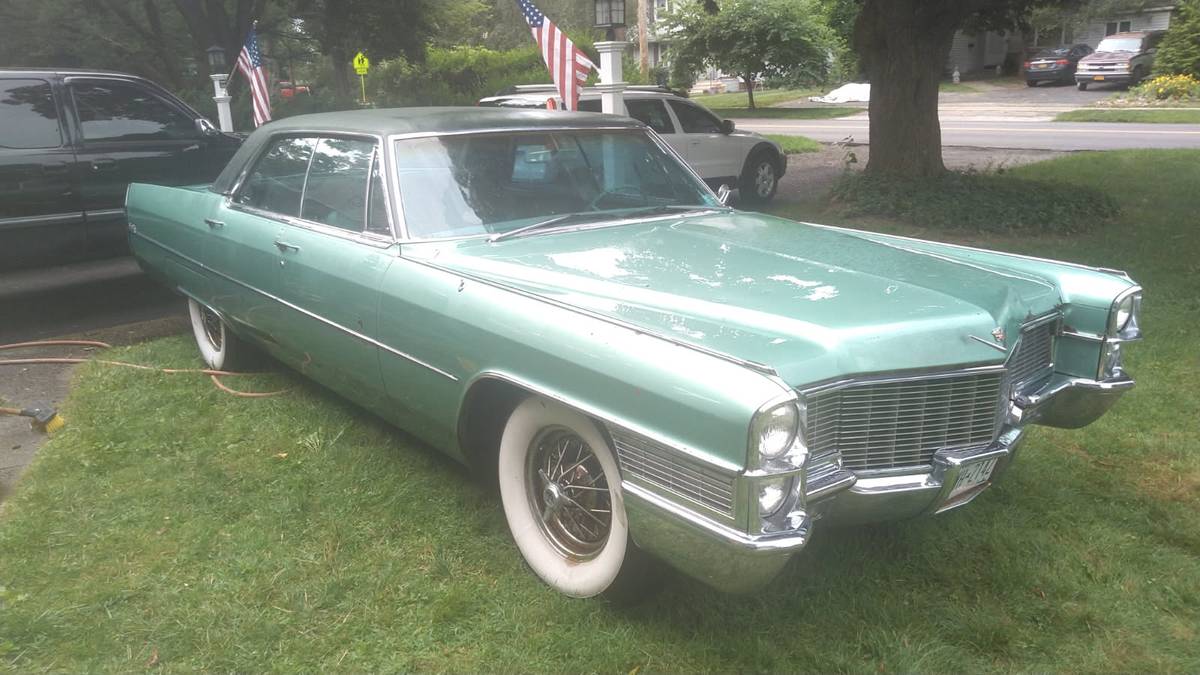 Cadillac-deville-1965-green-2