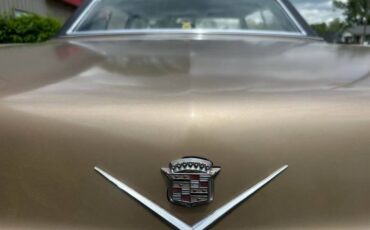 Cadillac-deville-1966-custom-22