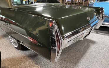Cadillac-deville-1971-green-10