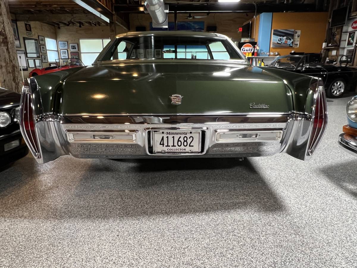 Cadillac-deville-1971-green-5