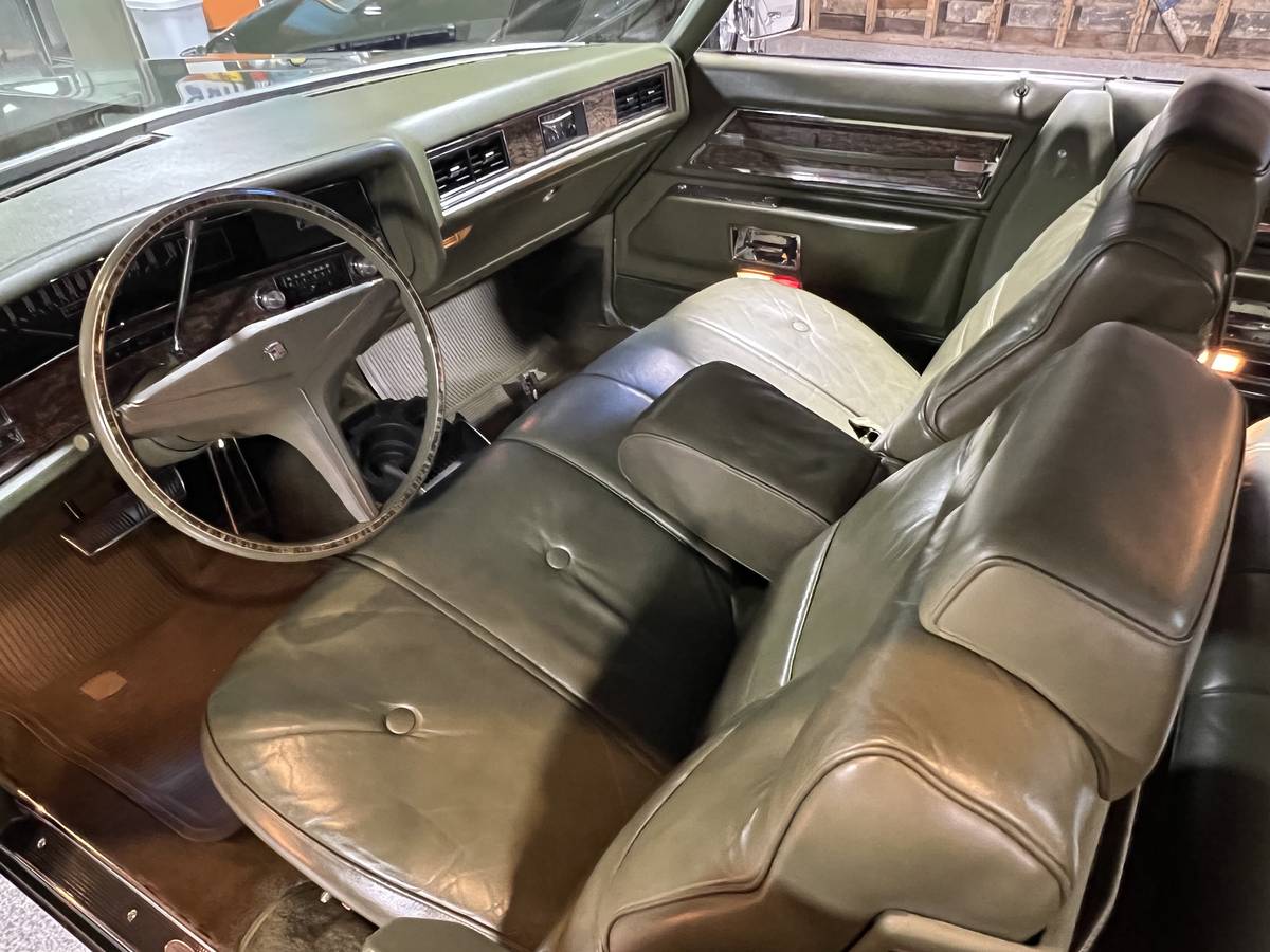 Cadillac-deville-1971-green-7