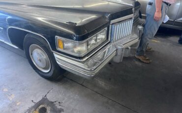 Cadillac-deville-1975-black-1