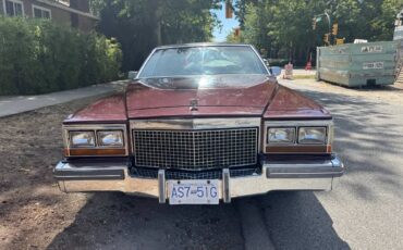 Cadillac-deville-1981-custom-6