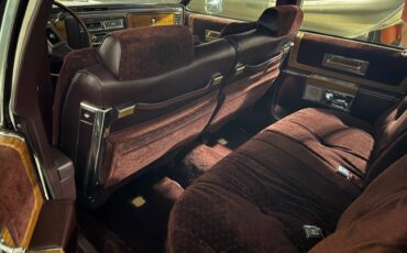 Cadillac-deville-1981-white-3