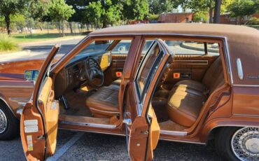 Cadillac-deville-1983-1