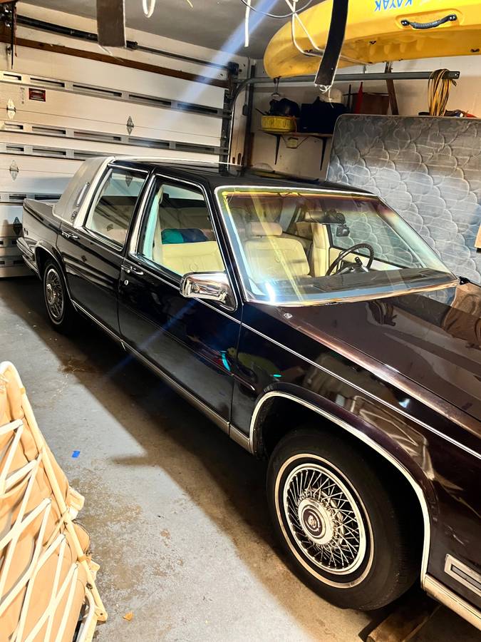 Cadillac-deville-1986