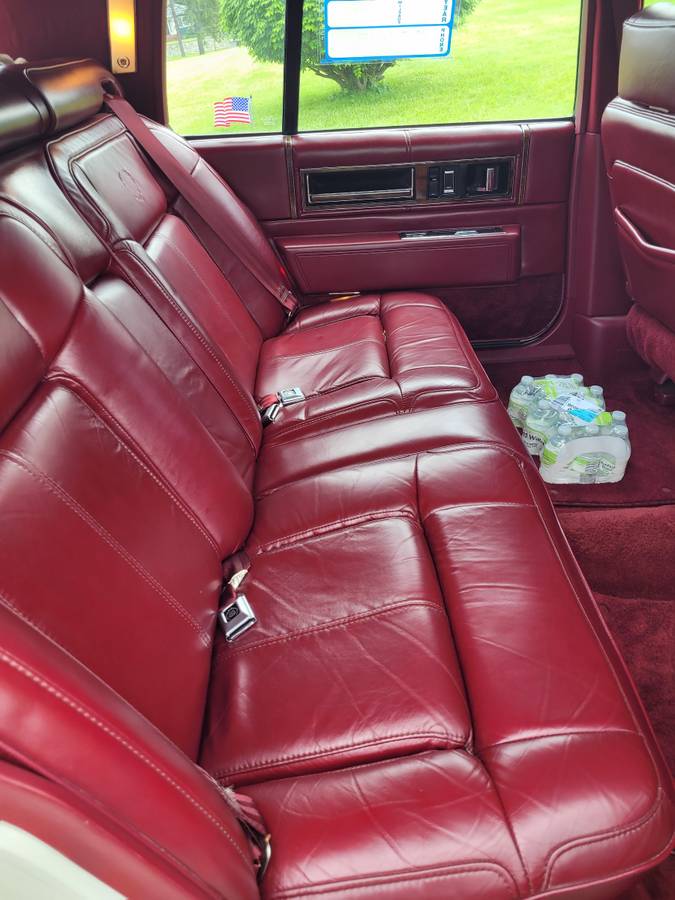 Cadillac-deville-1989-white-10