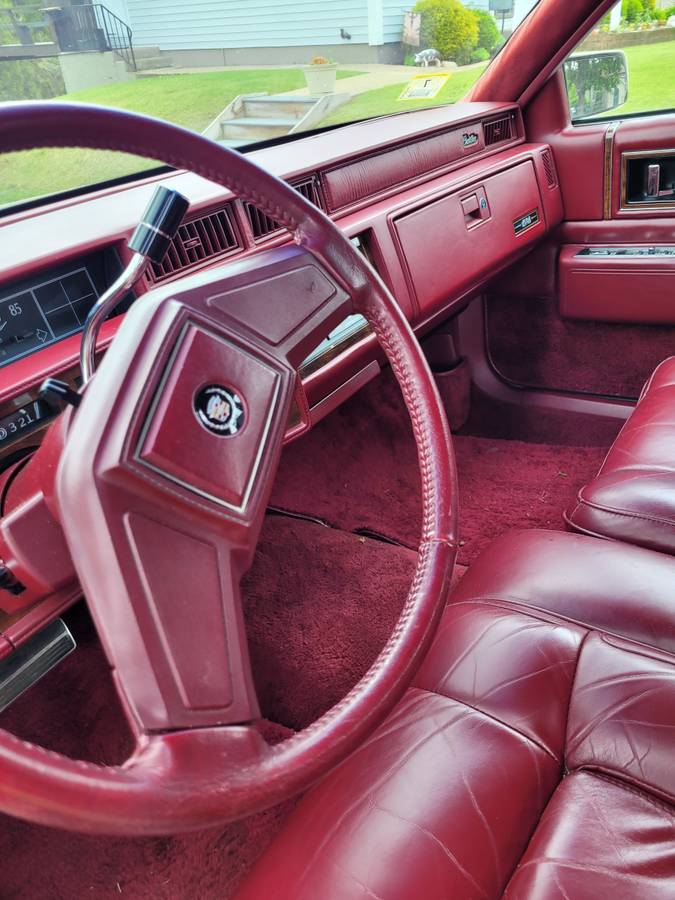 Cadillac-deville-1989-white-3