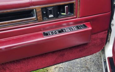 Cadillac-deville-1989-white-6