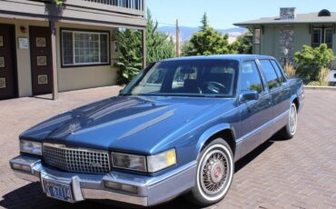 Cadillac-deville-1990-blue
