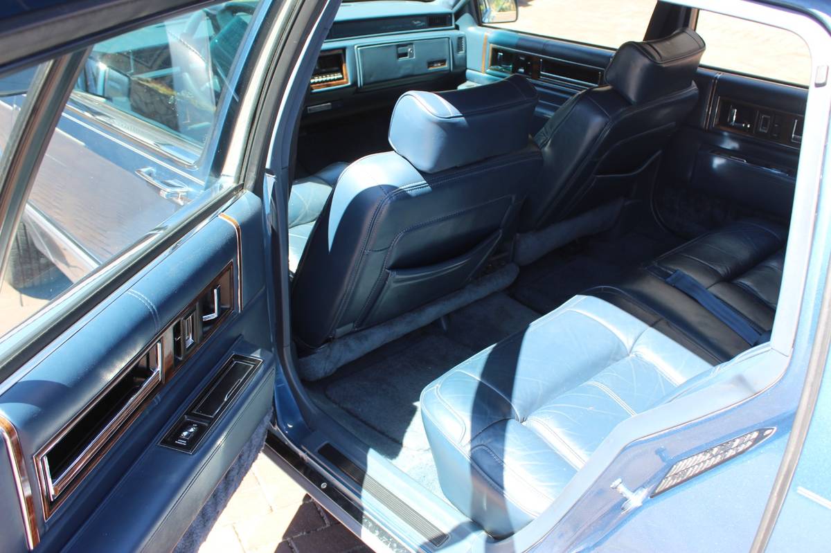 Cadillac-deville-1990-blue-5