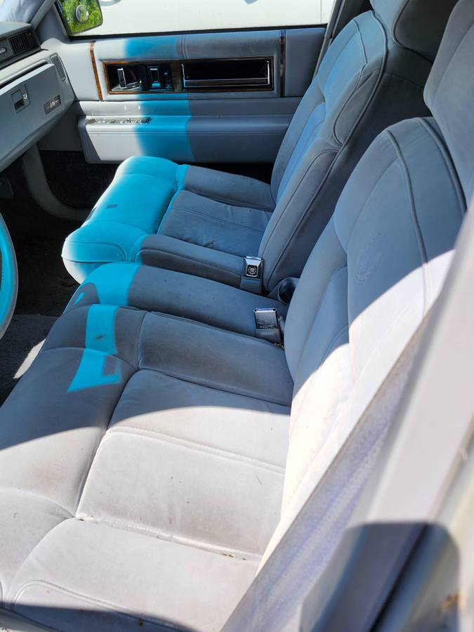 Cadillac-deville-1990-grey-2