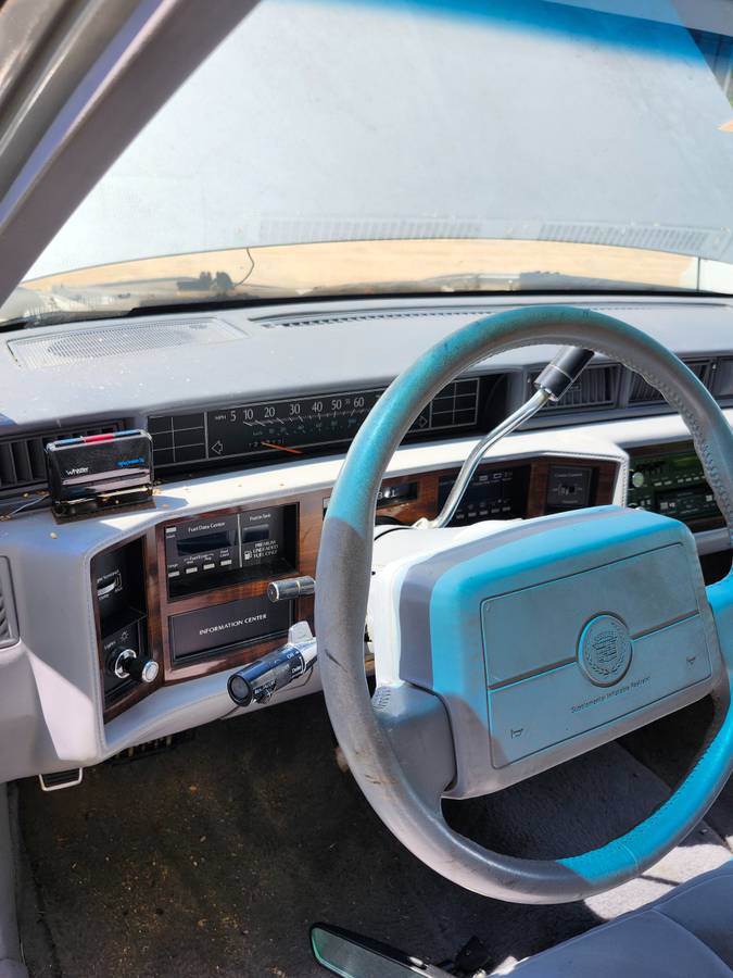Cadillac-deville-1990-grey-4