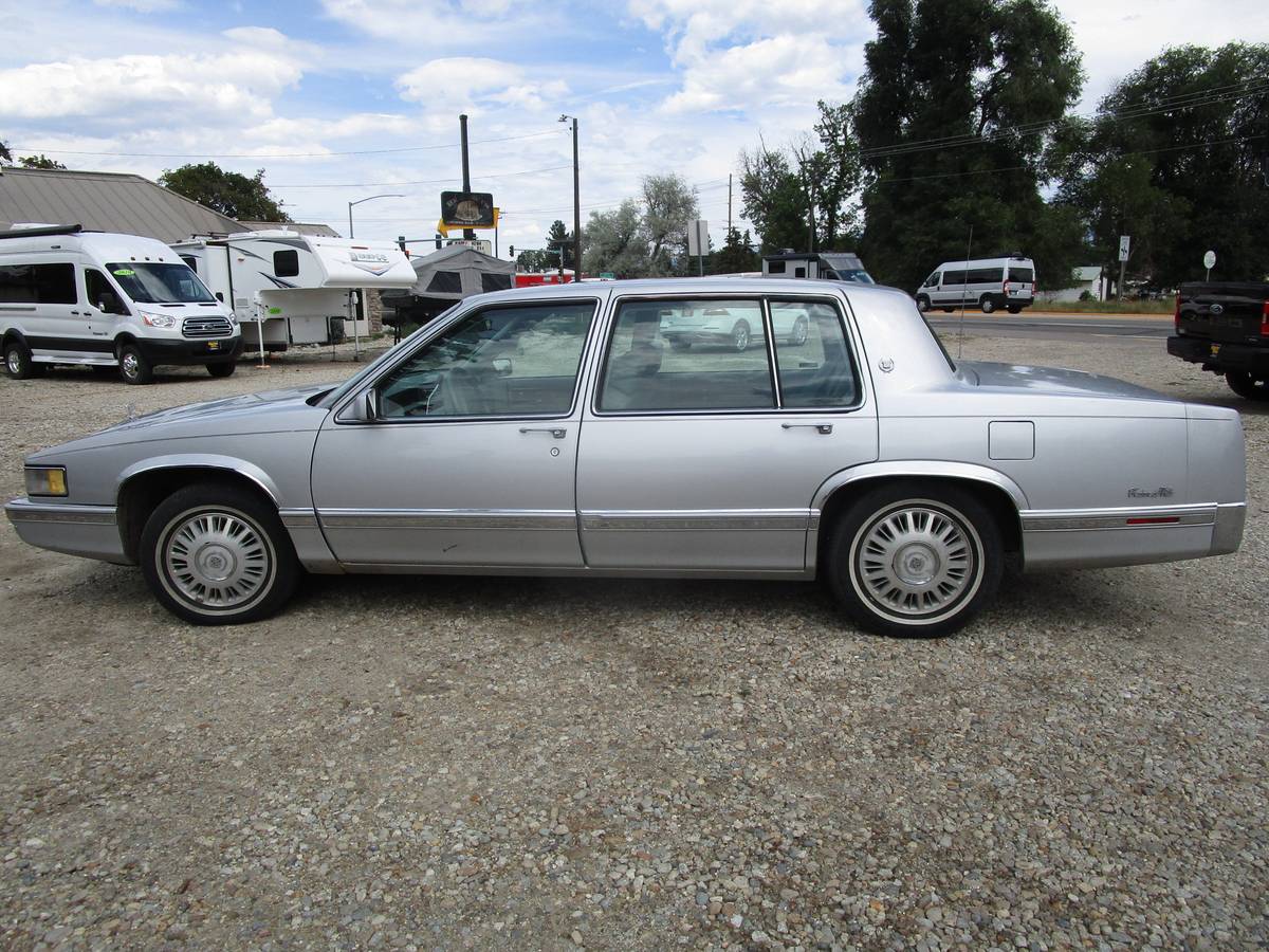 Cadillac-deville-1991-silver-2