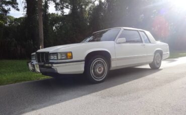 Cadillac-deville-1992-white-1