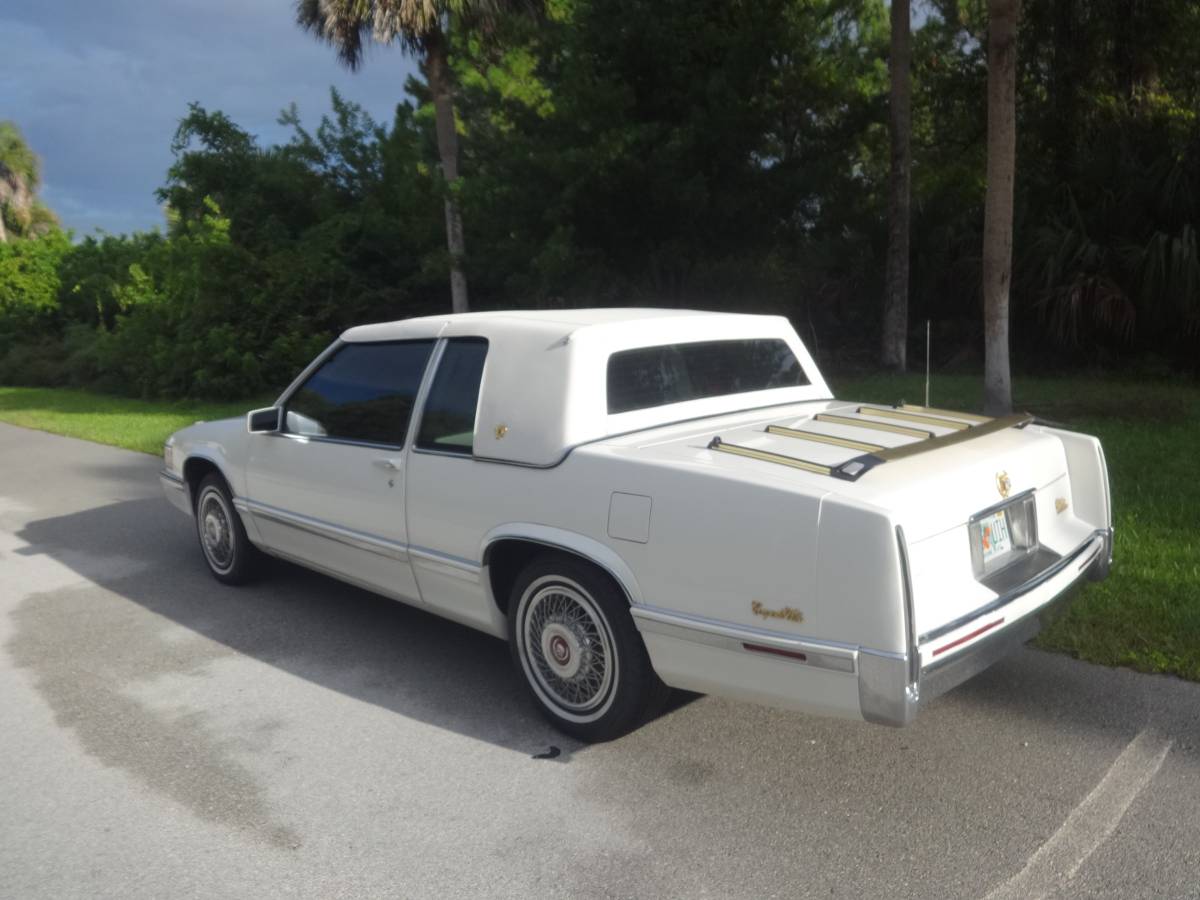 Cadillac-deville-1992-white-2