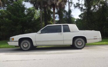 Cadillac-deville-1992-white