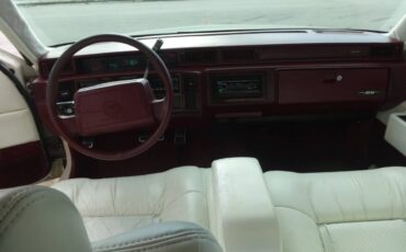 Cadillac-deville-1992-white-7