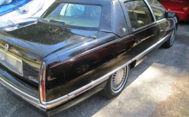 Cadillac-deville-1994-black-2