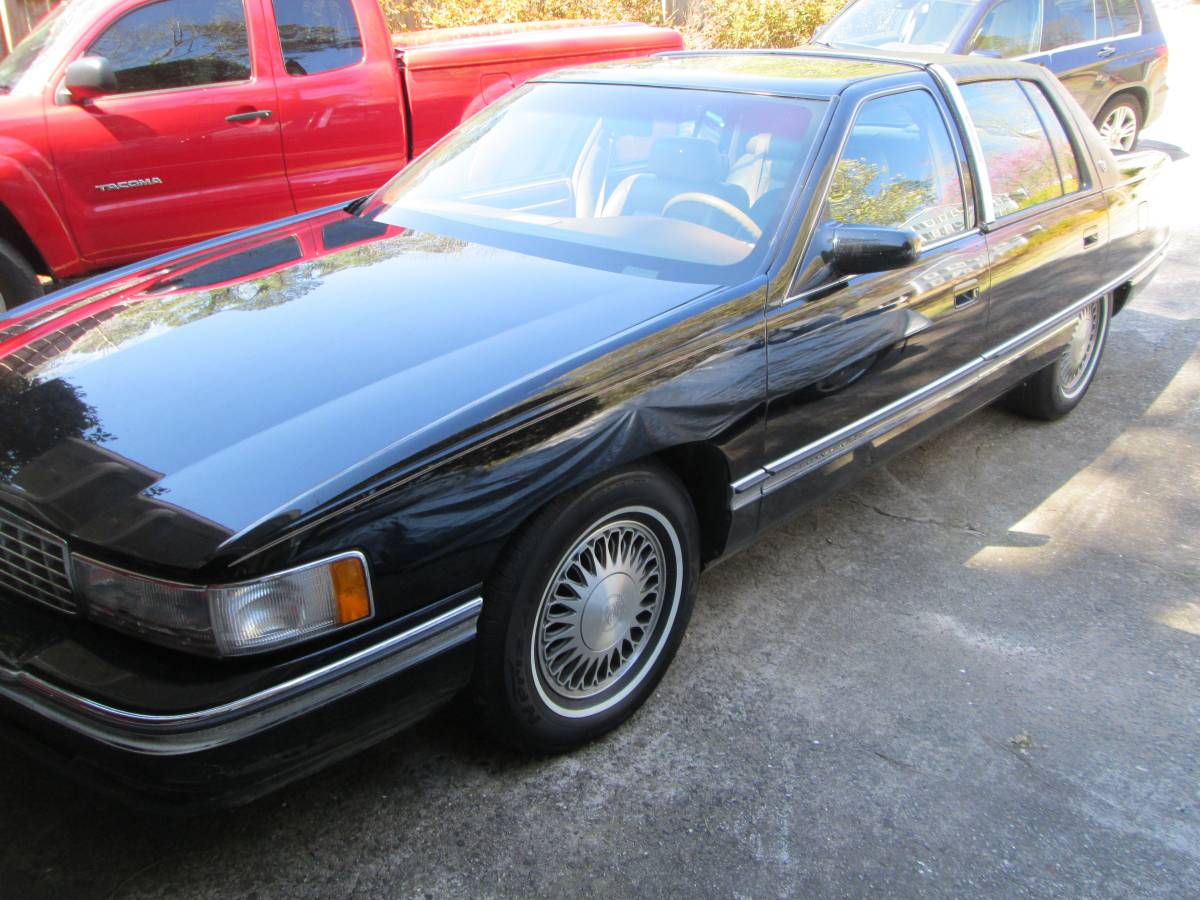 Cadillac-deville-1994-black