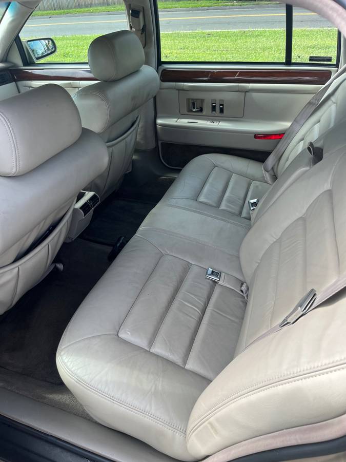 Cadillac-deville-1995-5