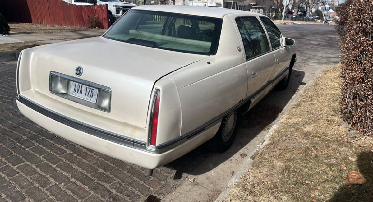 Cadillac-deville-1995-white-7