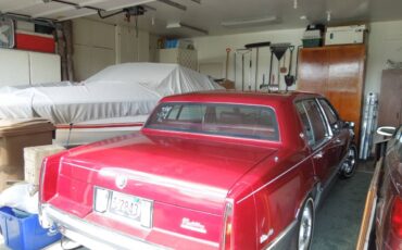 Cadillac-deville-sedan-4-door-1990-red-1