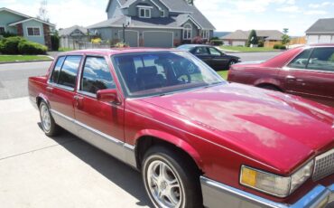 Cadillac-deville-sedan-4-door-1990-red-3