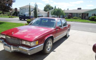 Cadillac-deville-sedan-4-door-1990-red-4
