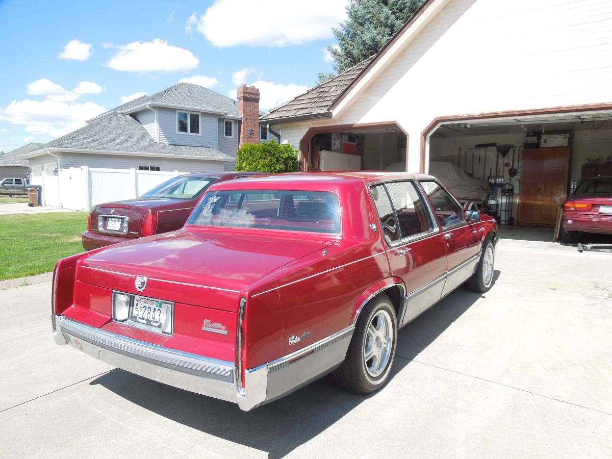 Cadillac-deville-sedan-4-door-1990-red-5